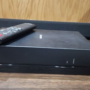Samsung Black Blu-ray Player with Remote